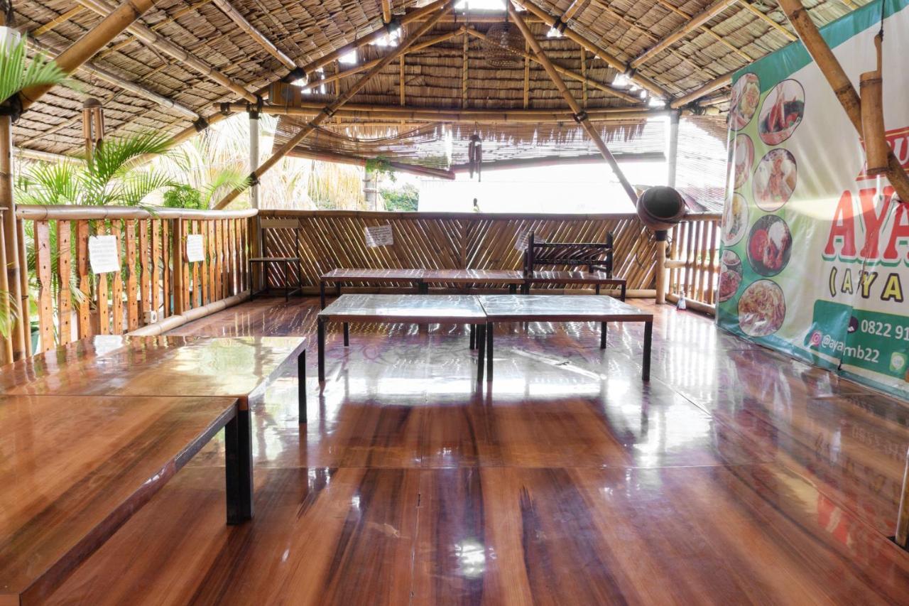 Oyo 3095 Semarapura Homestay Makassar Exteriör bild