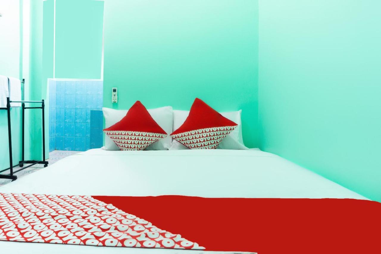 Oyo 3095 Semarapura Homestay Makassar Exteriör bild