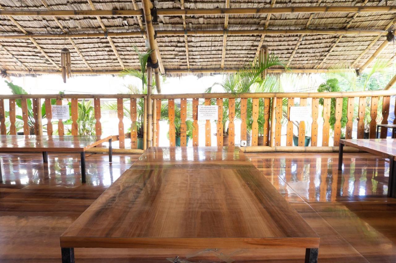 Oyo 3095 Semarapura Homestay Makassar Exteriör bild
