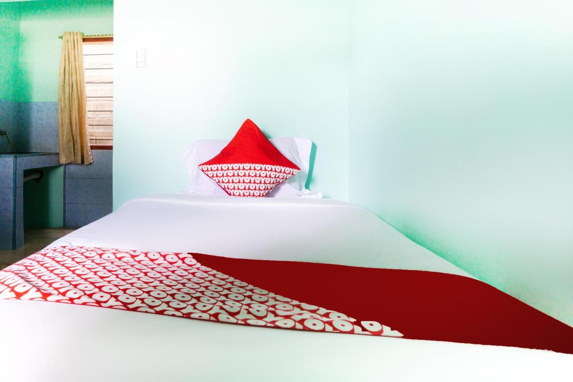 Oyo 3095 Semarapura Homestay Makassar Exteriör bild
