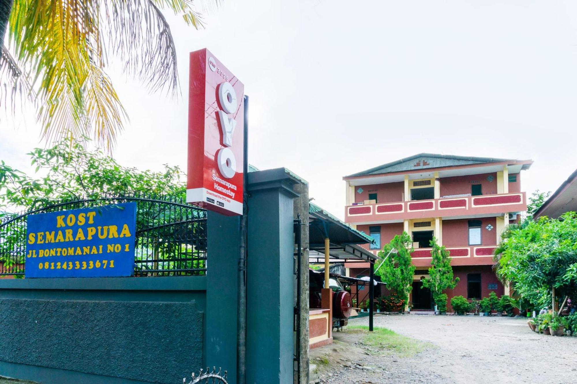 Oyo 3095 Semarapura Homestay Makassar Exteriör bild