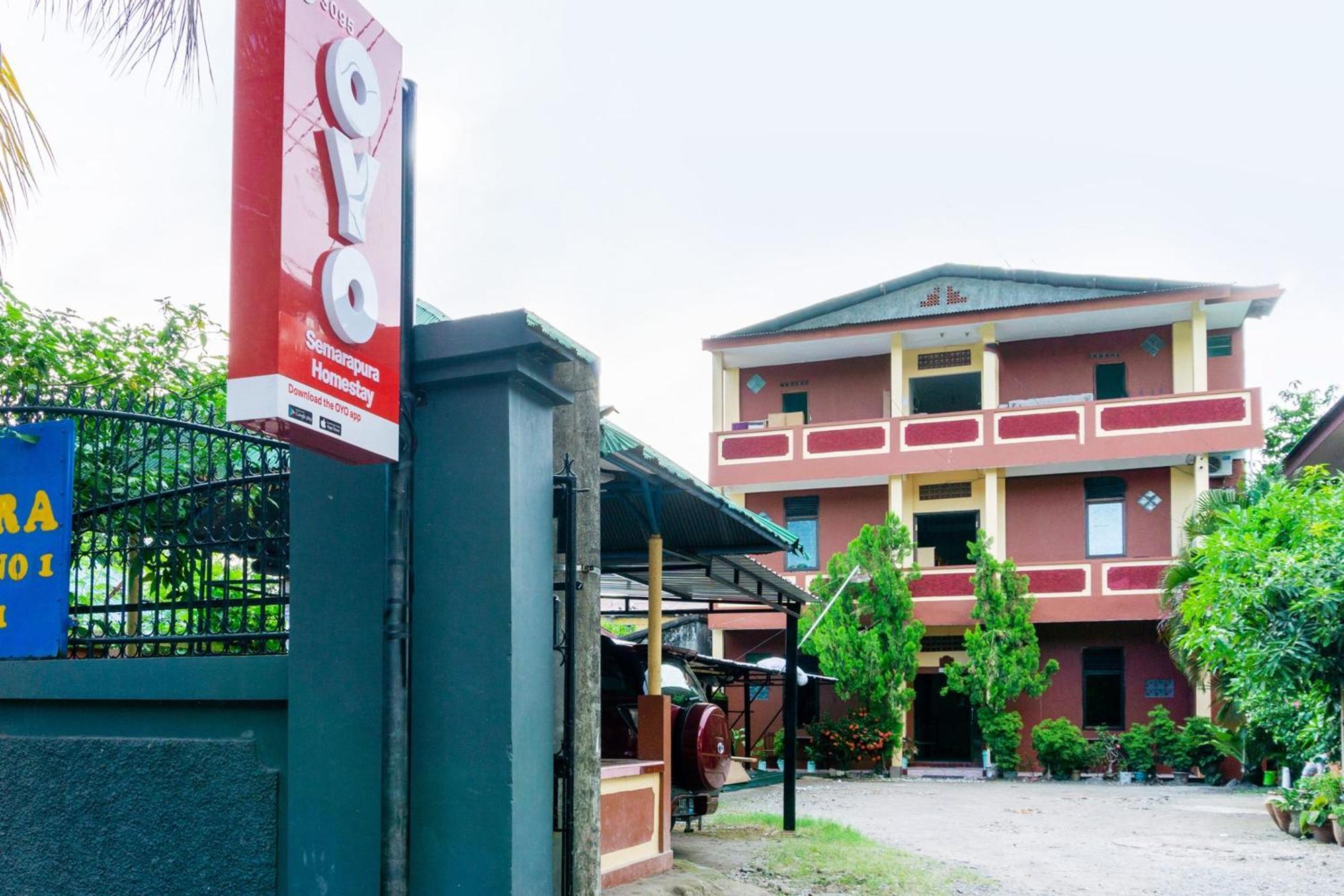 Oyo 3095 Semarapura Homestay Makassar Exteriör bild